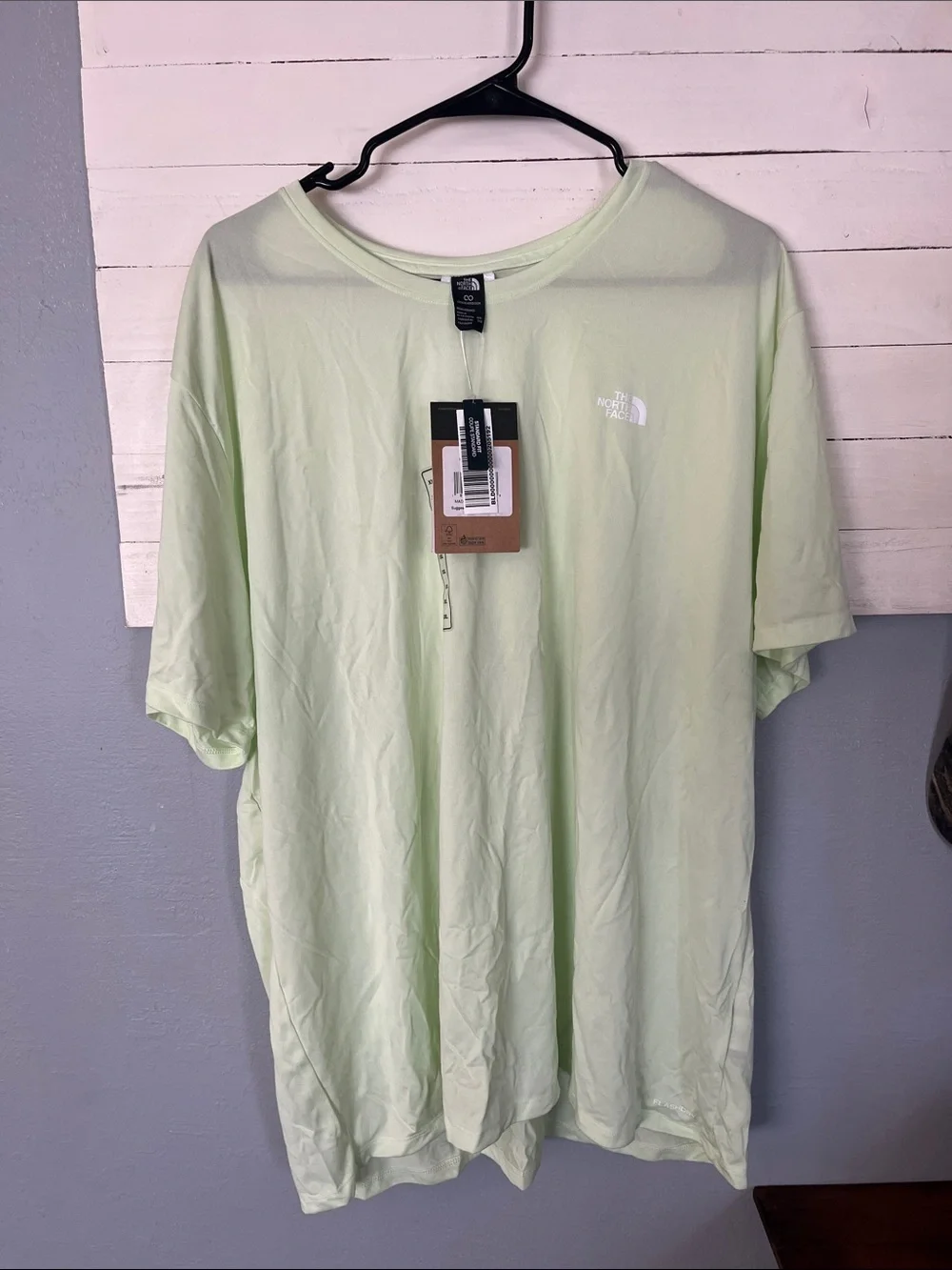 The North Face Men's Short-Sleeve Tee - lime cream